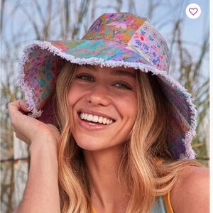 NATURAL LIFE Sandy Days Bucket Hat - Colorful Watercolor Patchwork Sunny Day